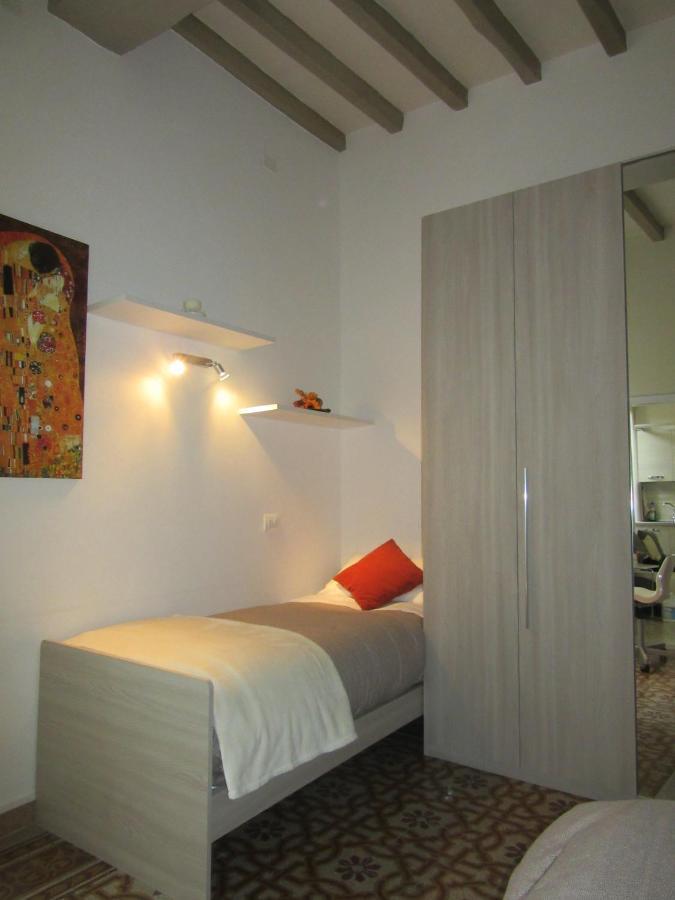 I Gioielli Di Perugia - Palazzo 1 - Via Deliziosa - Alloggi E Camere In Centro Storico Exterior foto