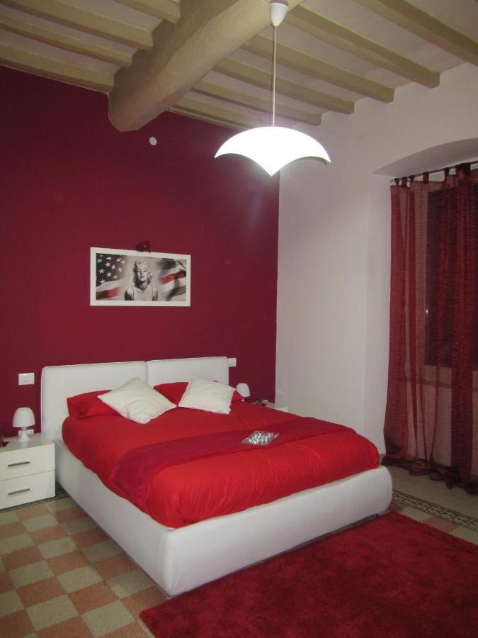 I Gioielli Di Perugia - Palazzo 1 - Via Deliziosa - Alloggi E Camere In Centro Storico Exterior foto